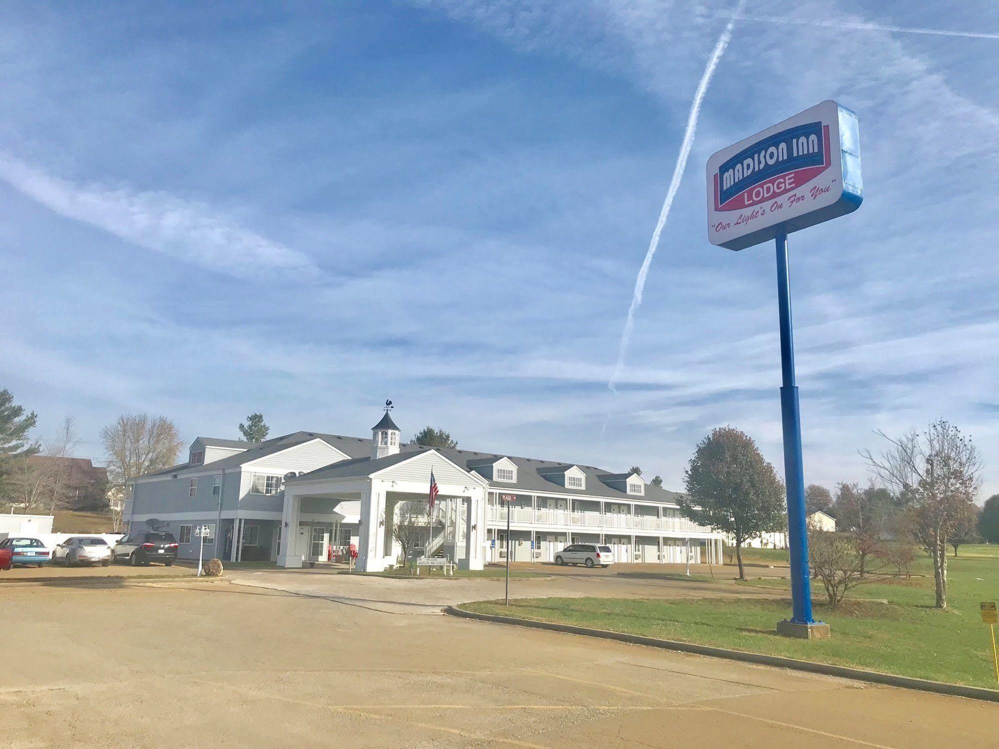 Madison Inn Lodge Fredericktown Exterior photo