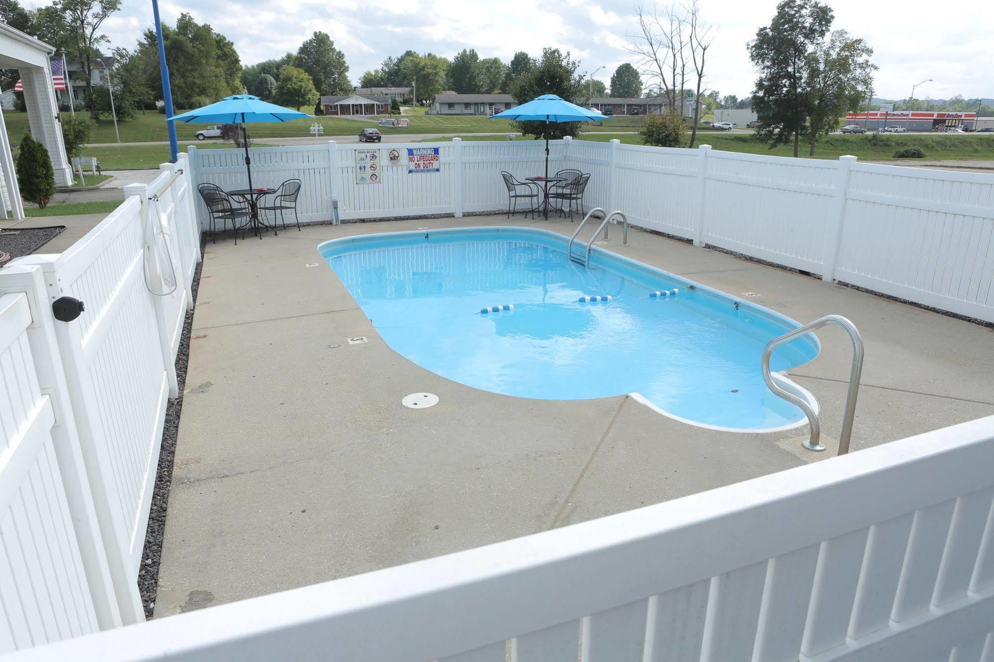 Madison Inn Lodge Fredericktown Exterior photo